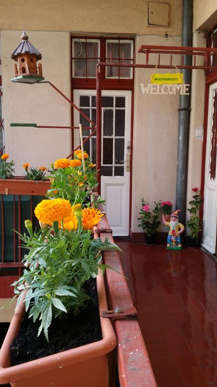 Valentina Guesthouse Будапеща Екстериор снимка